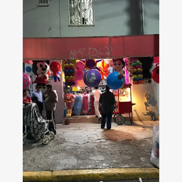 El Mundo de las Fiestas y Las Piñatas el mundo de las fiestas y las pinatas